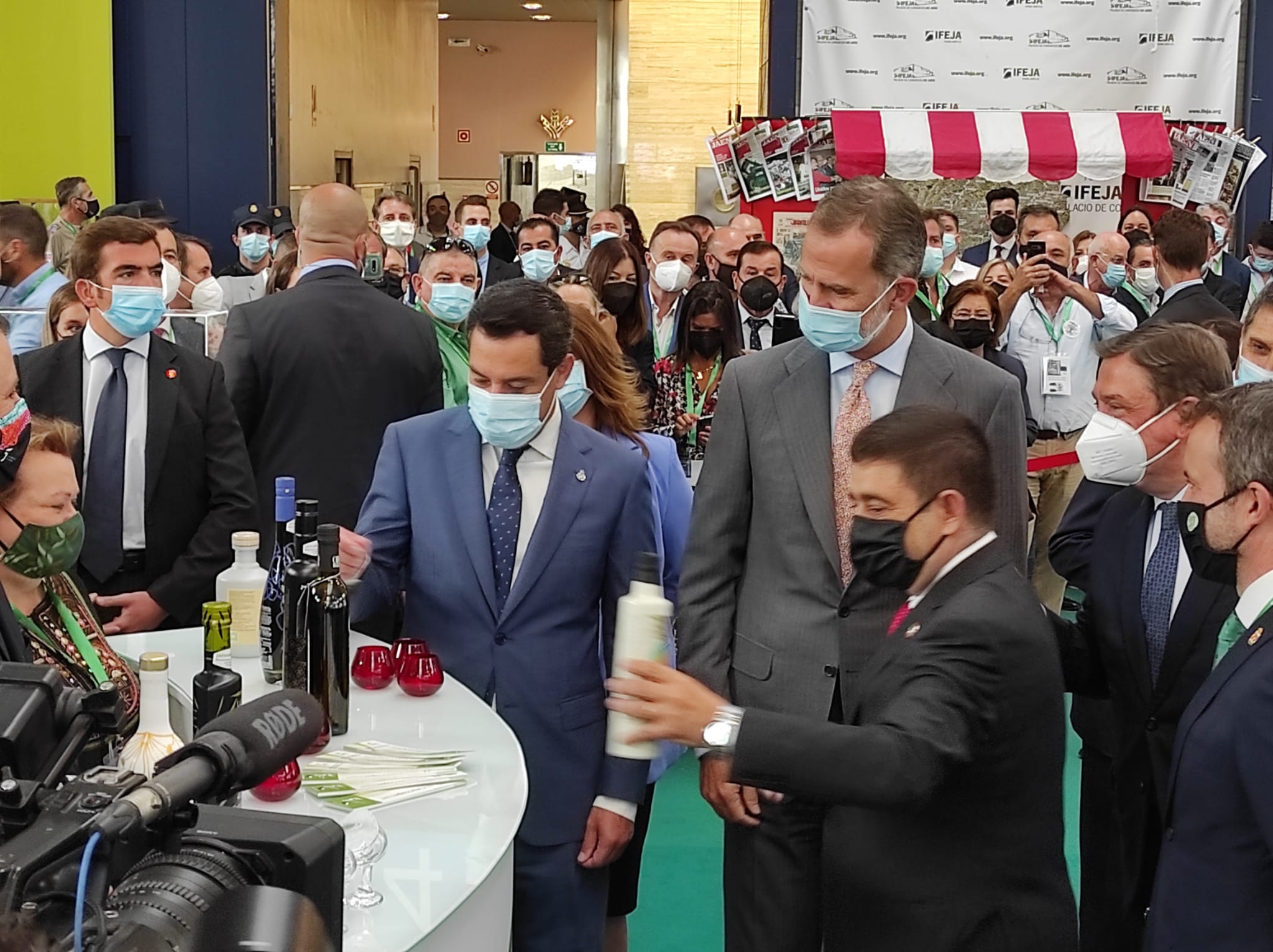 Primer día de Expoliva, marcado por la visita del Rey