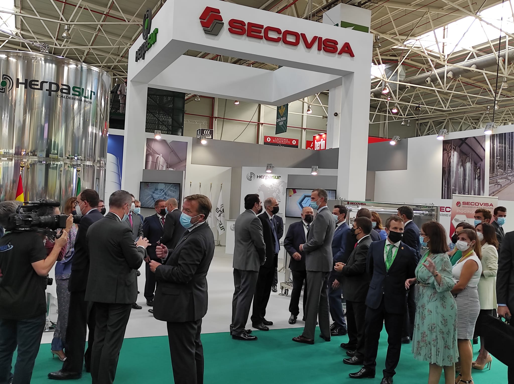 Primer día de Expoliva, marcado por la visita del Rey