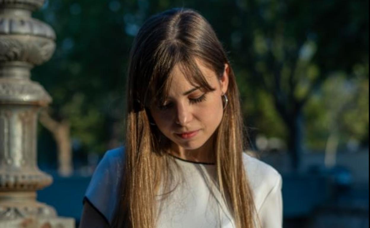 La poeta María Elena Higueruelo. 