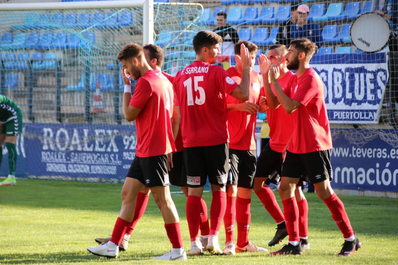 Importante punto, por cómo llegó, para el CD El Ejido sobre un patatal y con dos expulsados. 