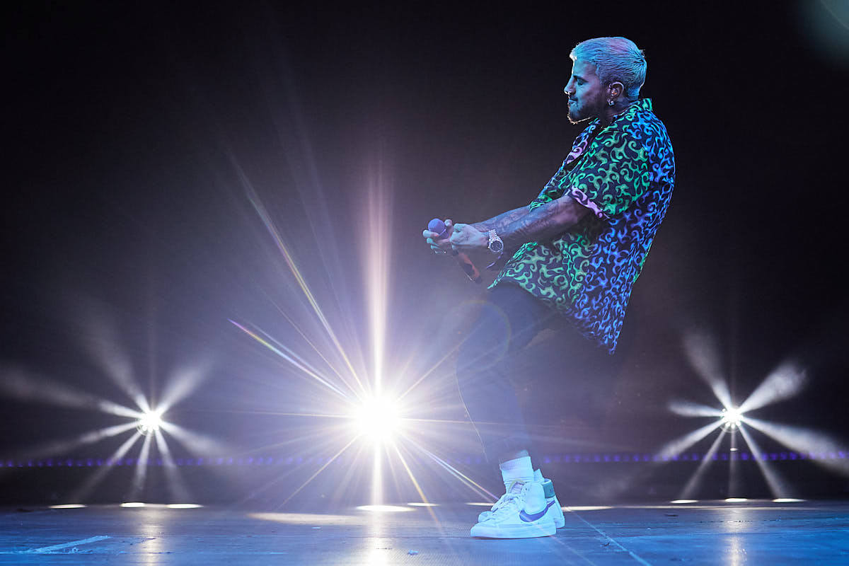 El concierto tuvo lugar en el aparcamiento exterior del Centro Comercial Nevada Shopping.