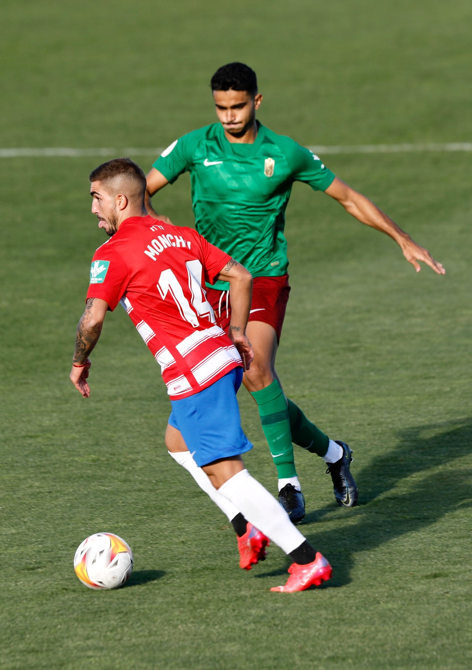 Partido amistoso entre el Granada y el Rercreativo