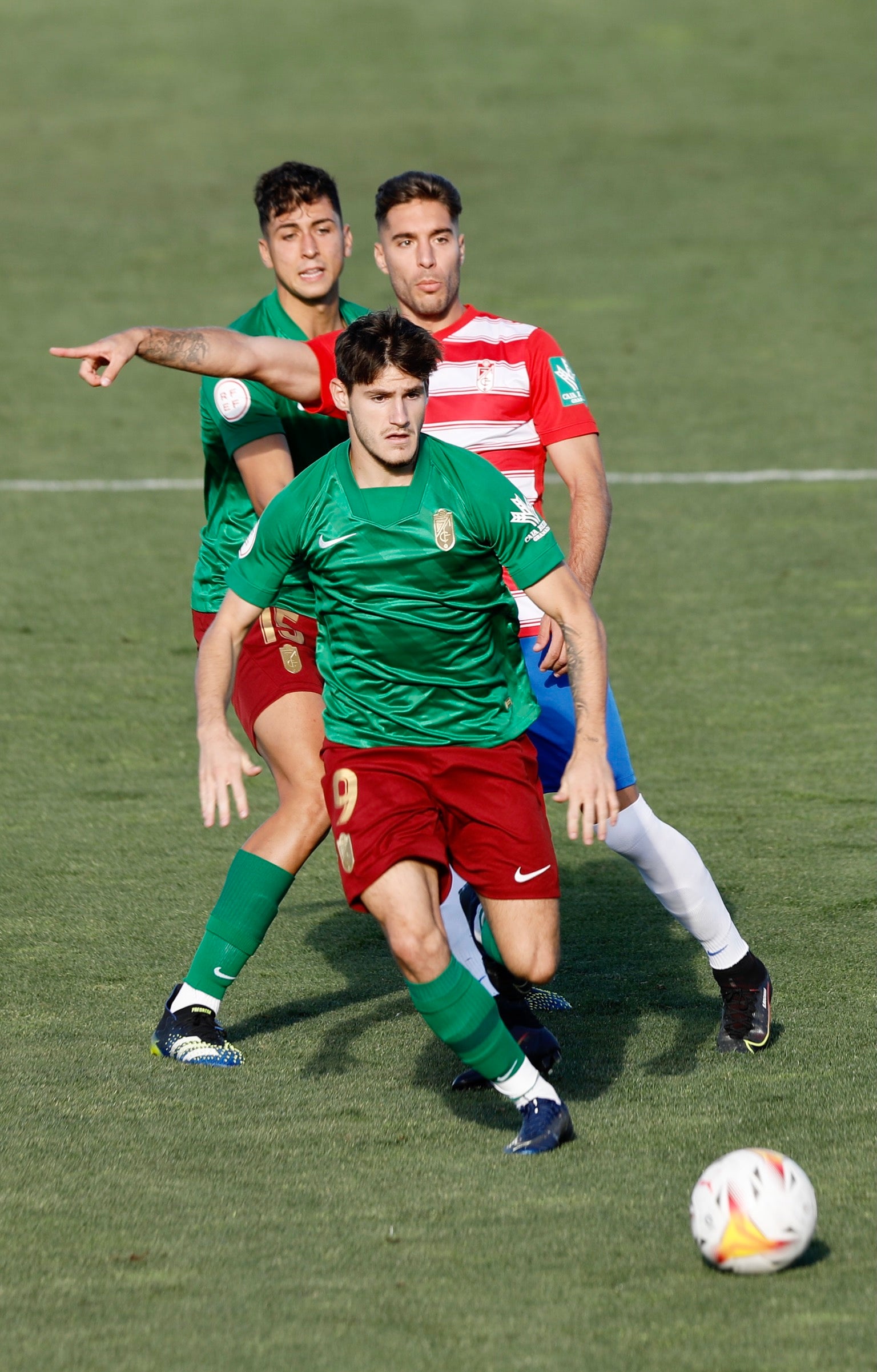 Partido amistoso entre el Granada y el Rercreativo