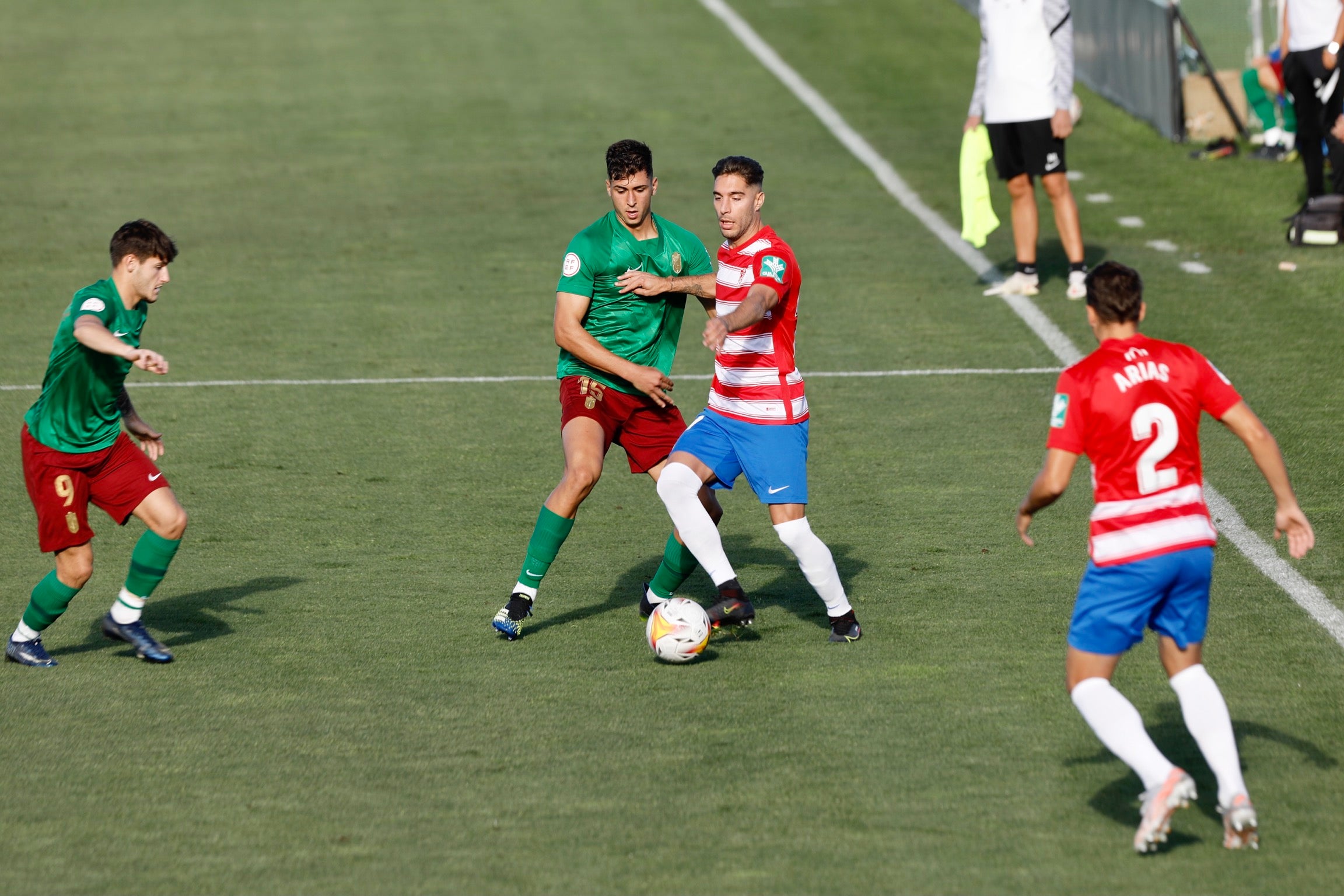 Partido amistoso entre el Granada y el Rercreativo