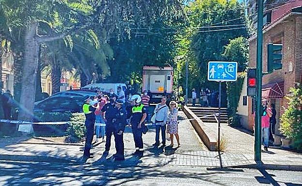 El camión que mató a una mujer tras arrollarla en el Paseo del Violón tenía toda la documentación en regla