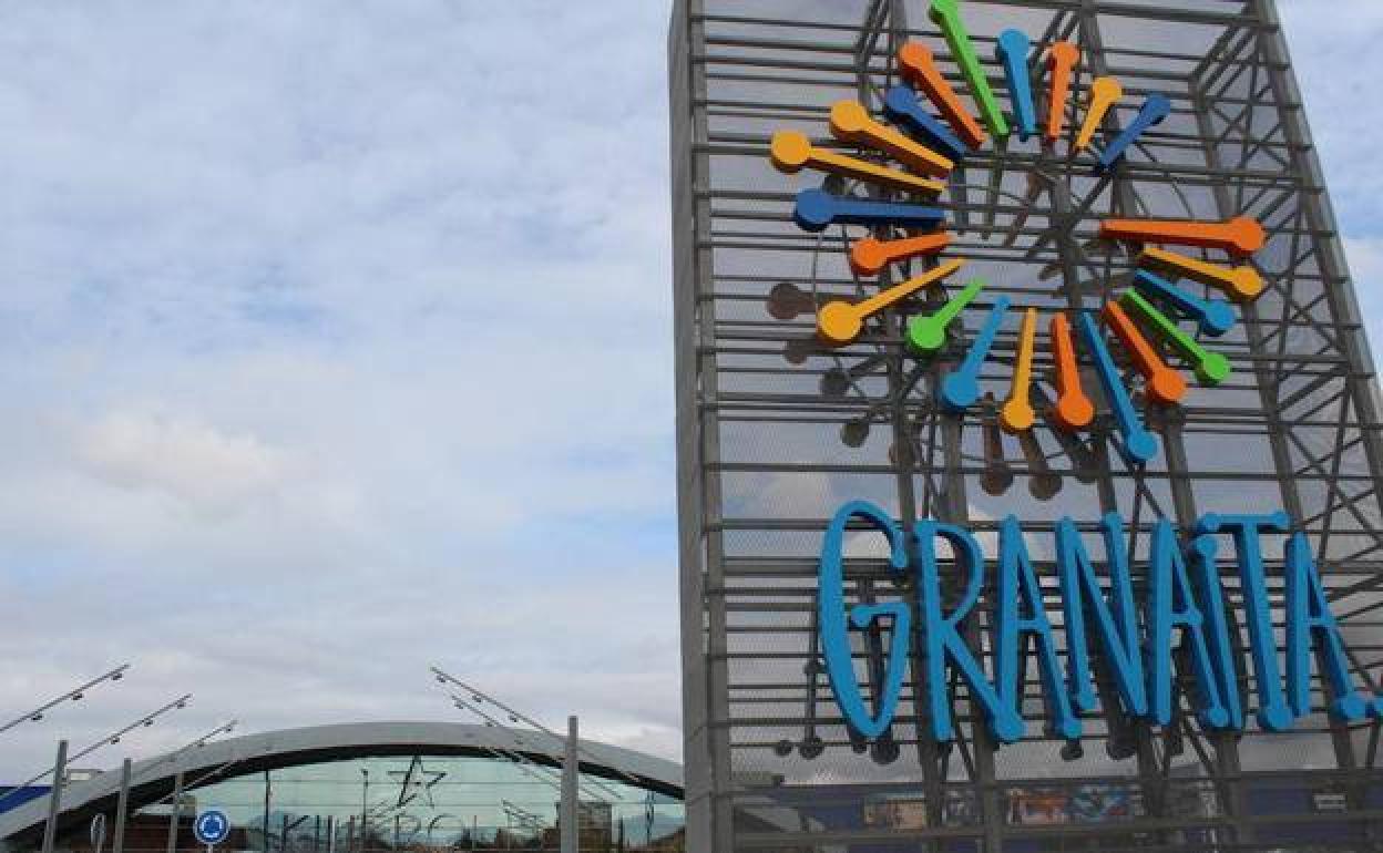 El Parque Comercial Granaita abrirá sus tiendas el próximo día festivo. 