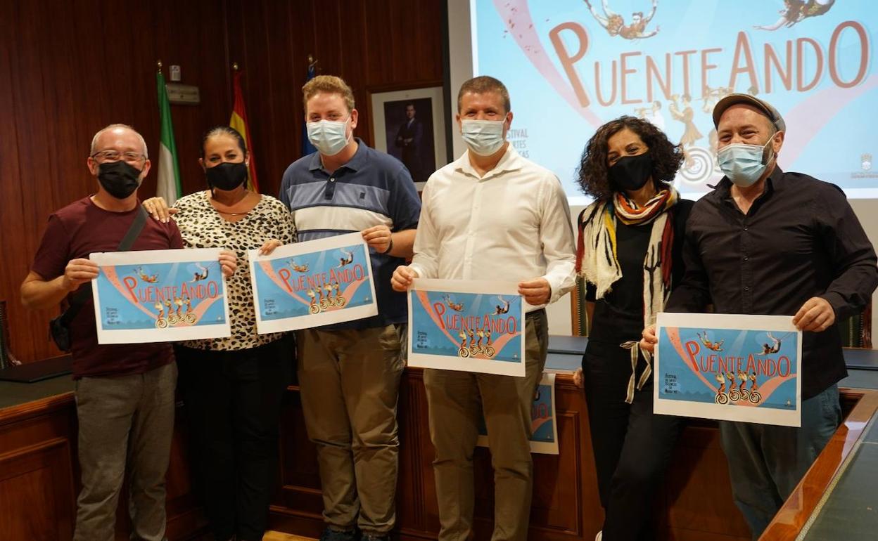 Presentación de Puenteando en el Ayuntamiento de Monachil. 