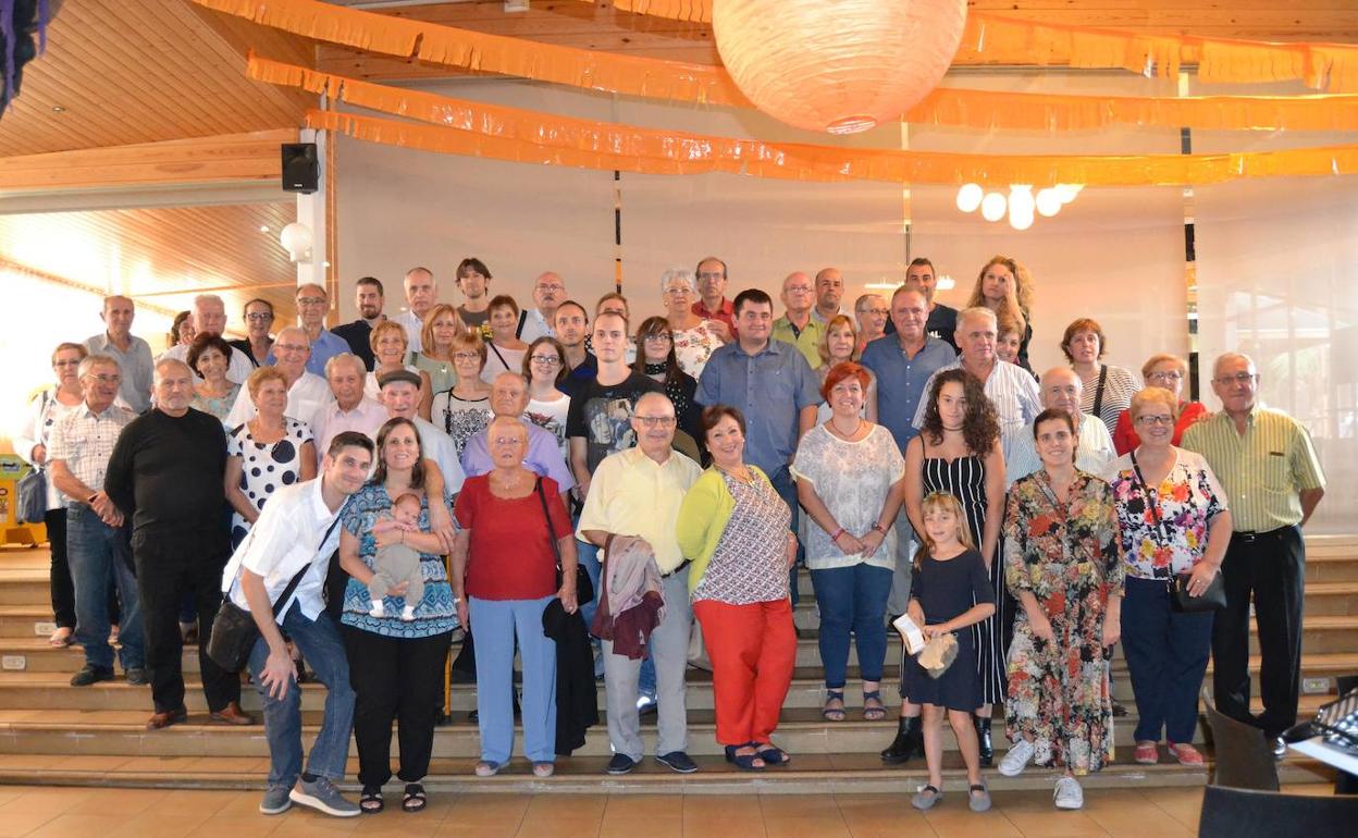 La familia originaria de La Alpujarra que se reúne cada año en Lloret de Mar el día del Pilar
