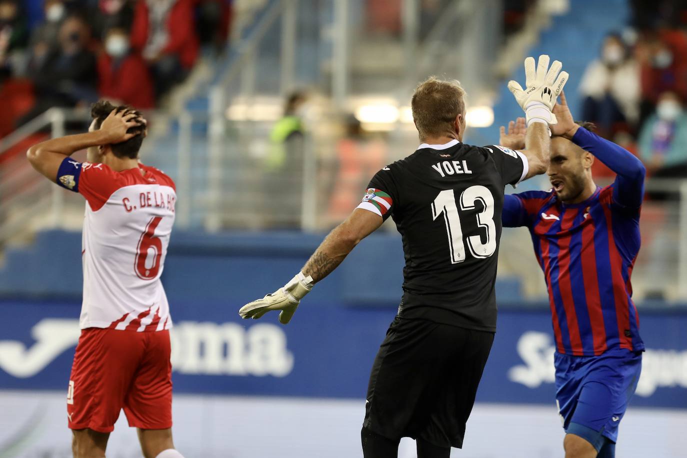 Eibar 1-0 UD Almería | El Eibar echa sal en la herida del Almería