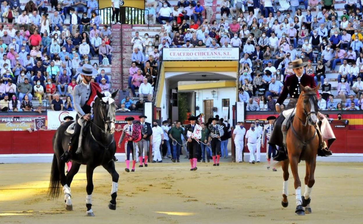 Leonardo Hernández y Diego Ventura, en la plaza de toros de Jaén. 