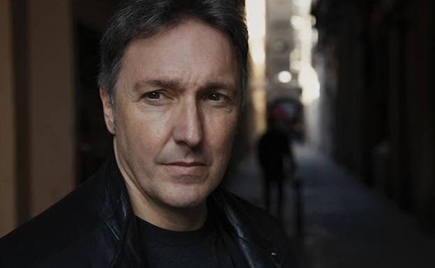 Carlos Zanón.