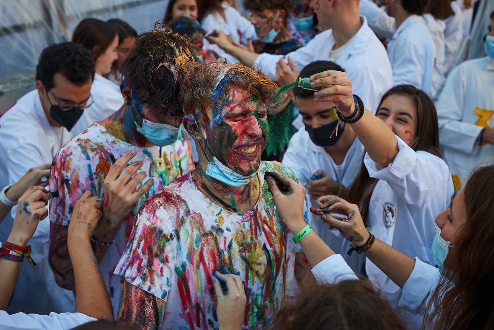 Los estudiantes han inspirado su ya tradicional festejo en una estética realacionada con las películas de 'Piratas del Caribe'