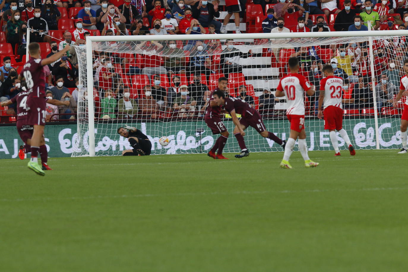 Fotos: Las mejores imágenes del partido UD Almería-Real Sociedad B