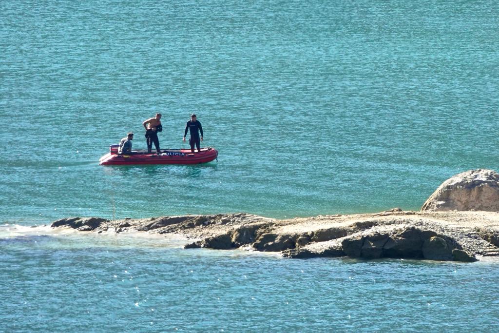 Dispositivo de búsqueda de un granadino desaparecido en el pantano de Canales