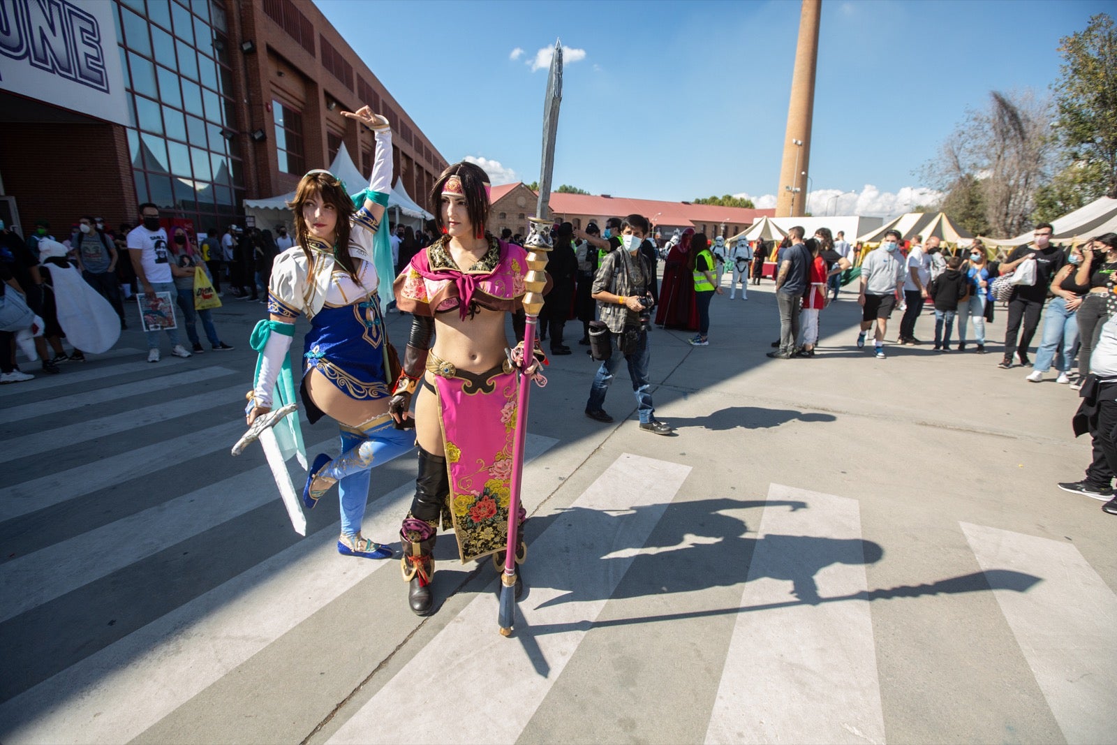 La Ficzone llena la Feria de Muestras de Armilla de aficionados del manga y del kpop.