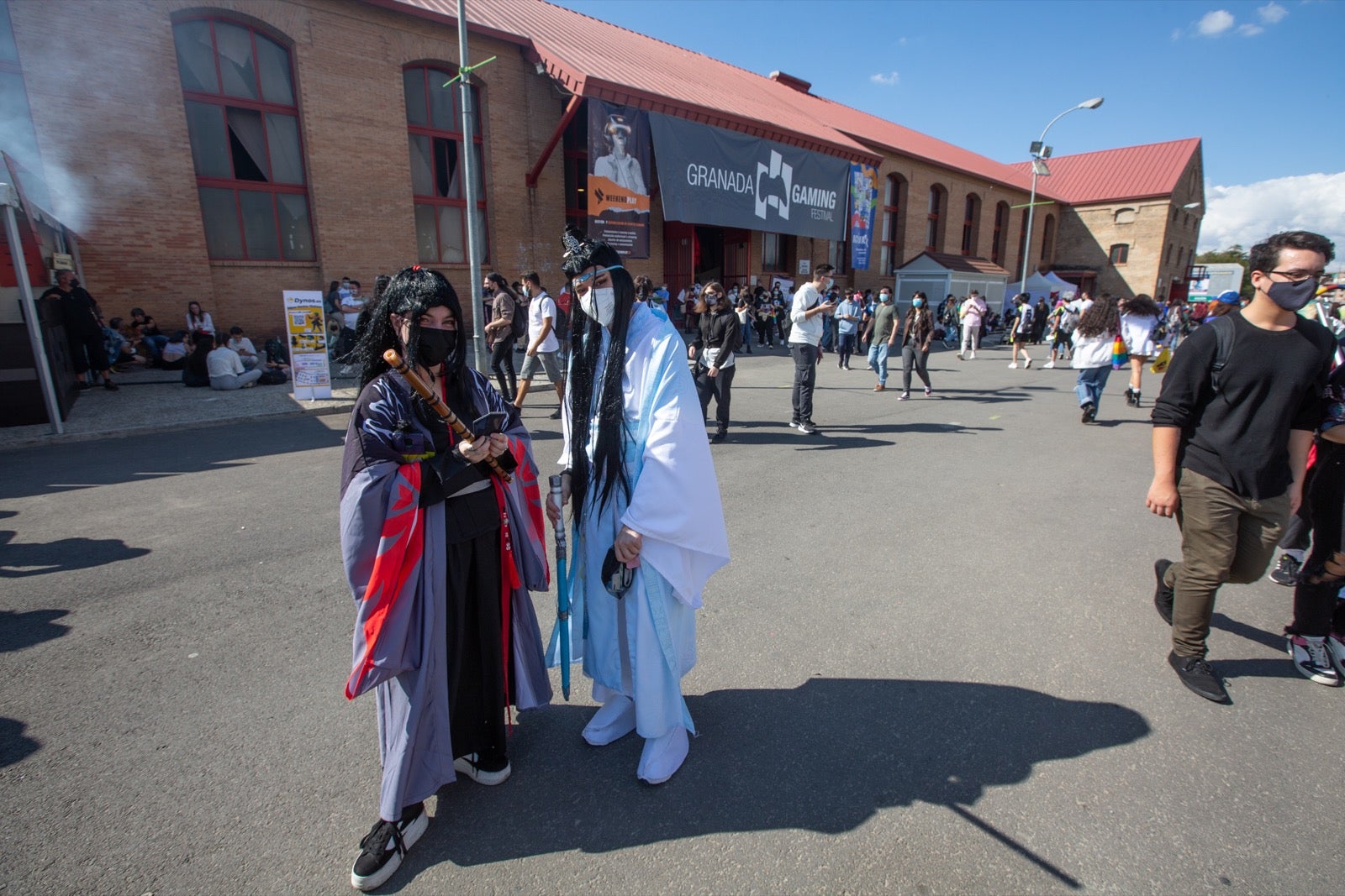 La Ficzone llena la Feria de Muestras de Armilla de aficionados del manga y del kpop.