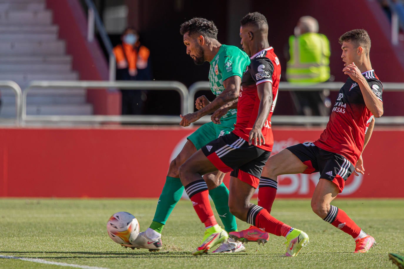 Los futbolistas rojiblancos sumaron tres puntos más a domicilio.