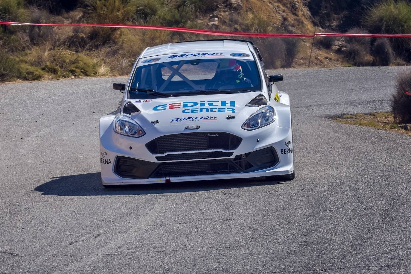 Gerard de la Casa logró el triunfo con su Ford Fiesta. 