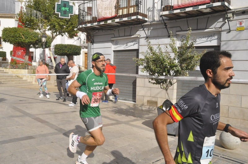 Participantes en la media maratón de Baza