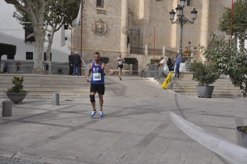 Participantes en la media maratón de Baza