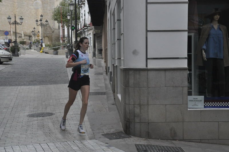 Participantes en la media maratón de Baza