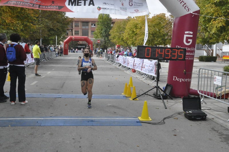Participantes en la media maratón de Baza