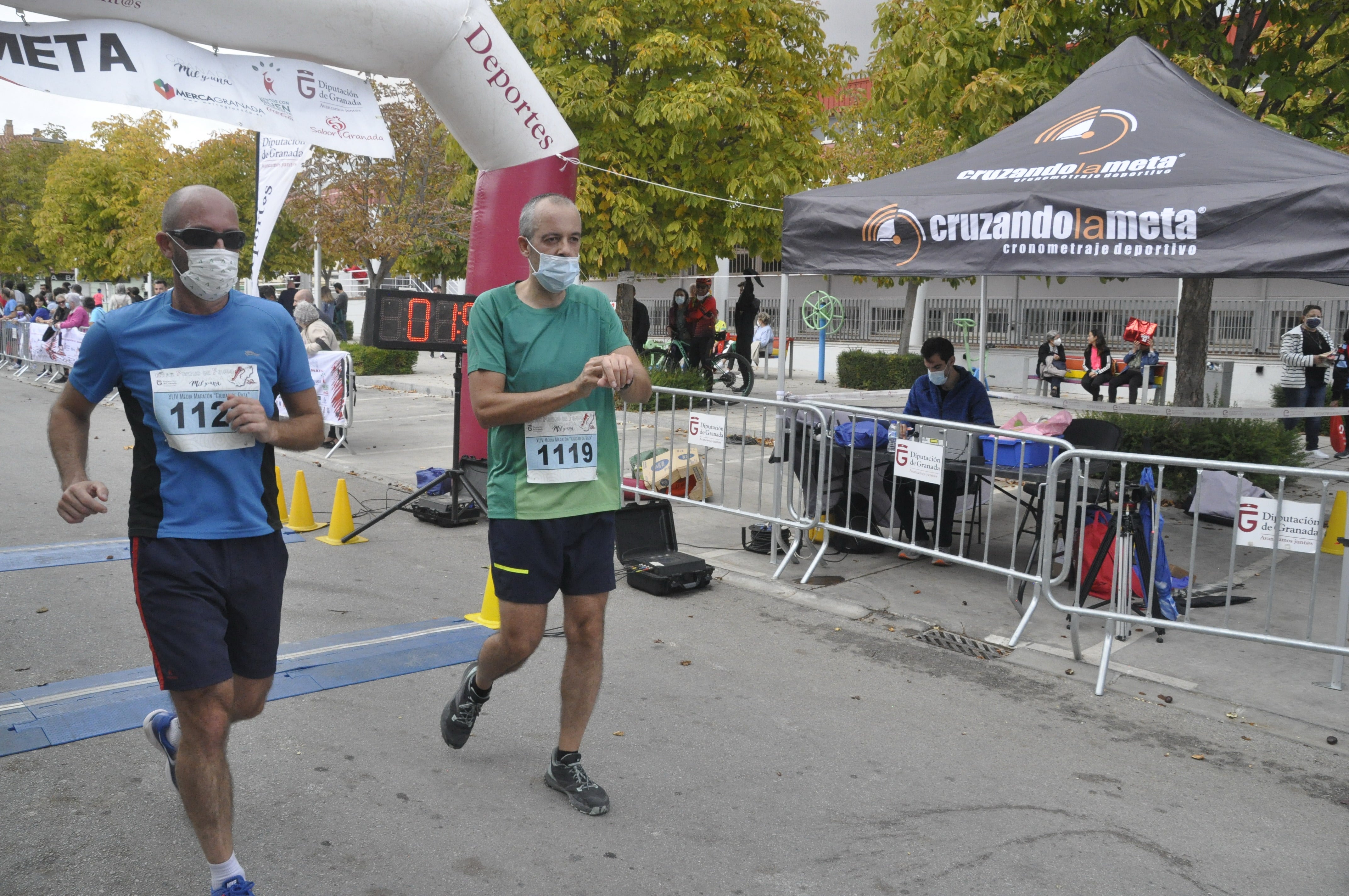 Participantes en la media maratón de Baza