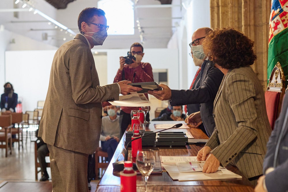 La Universidad de Granada celebra su tradicional gala de premios. 