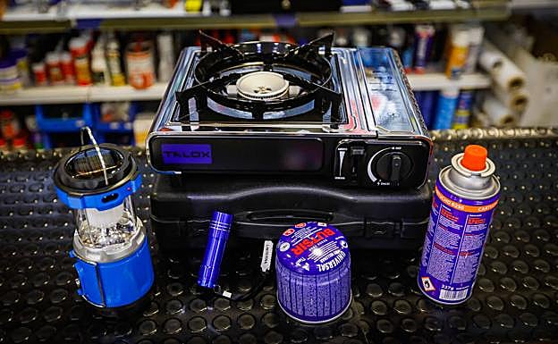 Productos de un kit básico frente a un apagón.