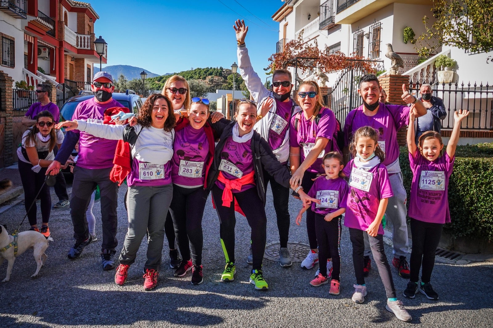 1.500 personas se reúnen en la quinta edición de la carrera #PonteEnMarchaYA de Lecrín, una fiesta comarcal en la que Rafael Torres y Catherine Walkley alcanzan la meta en primer lugar 