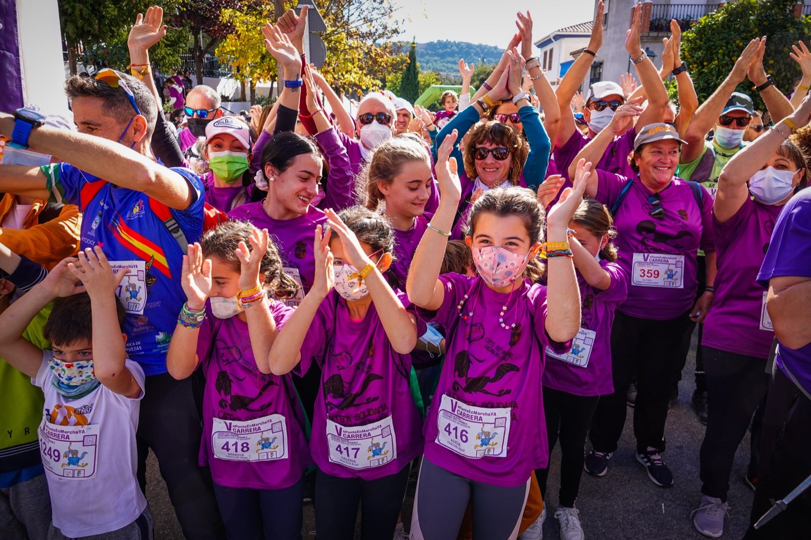 1.500 personas se reúnen en la quinta edición de la carrera #PonteEnMarchaYA de Lecrín, una fiesta comarcal en la que Rafael Torres y Catherine Walkley alcanzan la meta en primer lugar 