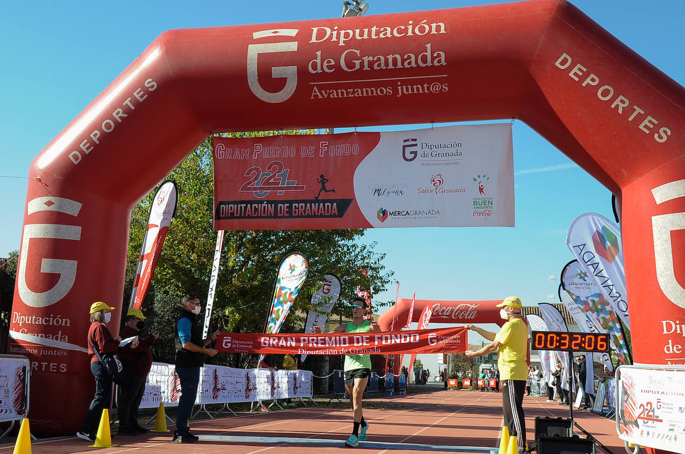 Los corredores, en la salida.