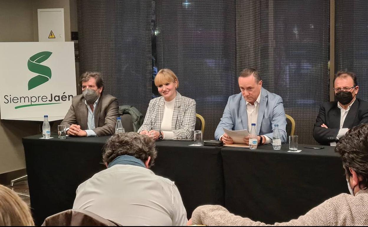 Bruno García, María Cantos, Luis Pulido y Miguel Castro, este jueves. 