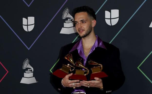 C. Tangana, con sus tres premios. 