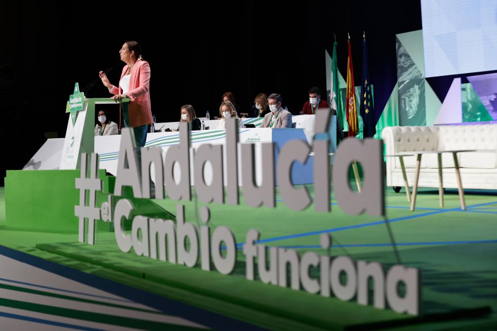 Ambiente en el congreso del PP andaluz en el Palacio de Congresoos