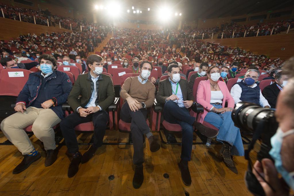 Ambiente en el congreso del PP andaluz en el Palacio de Congresoos