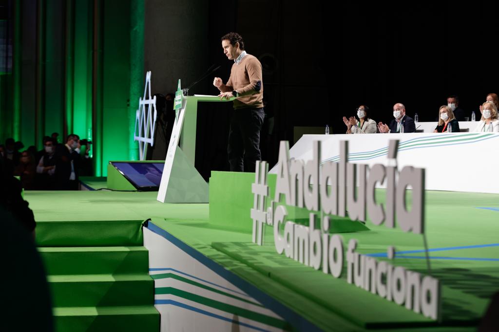 Ambiente en el congreso del PP andaluz en el Palacio de Congresoos