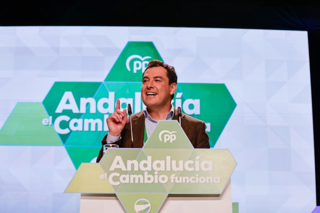 Ambiente en el congreso del PP andaluz en el Palacio de Congresoos