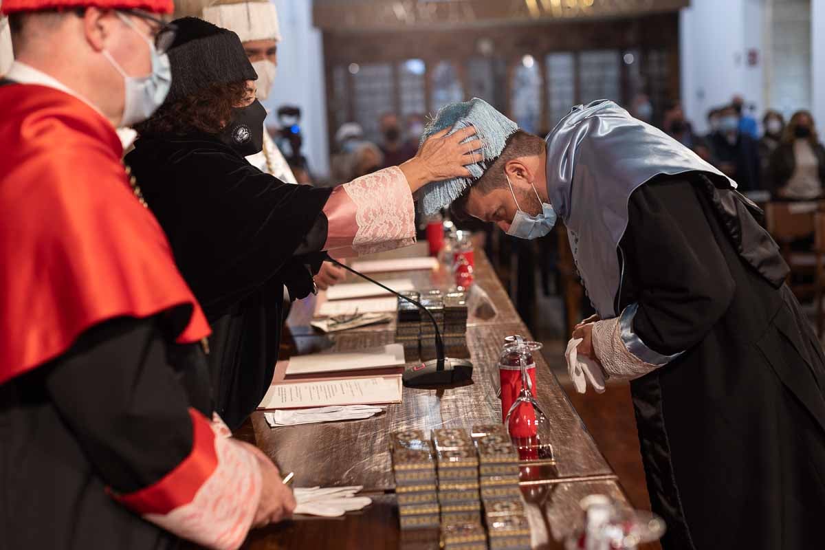 La UGR celebra el acto de investidura de sus nuevos doctores.