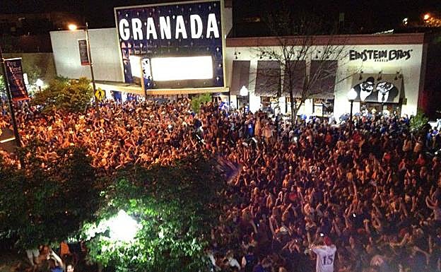 El Granada de Lawrence, antes de un concierto. 