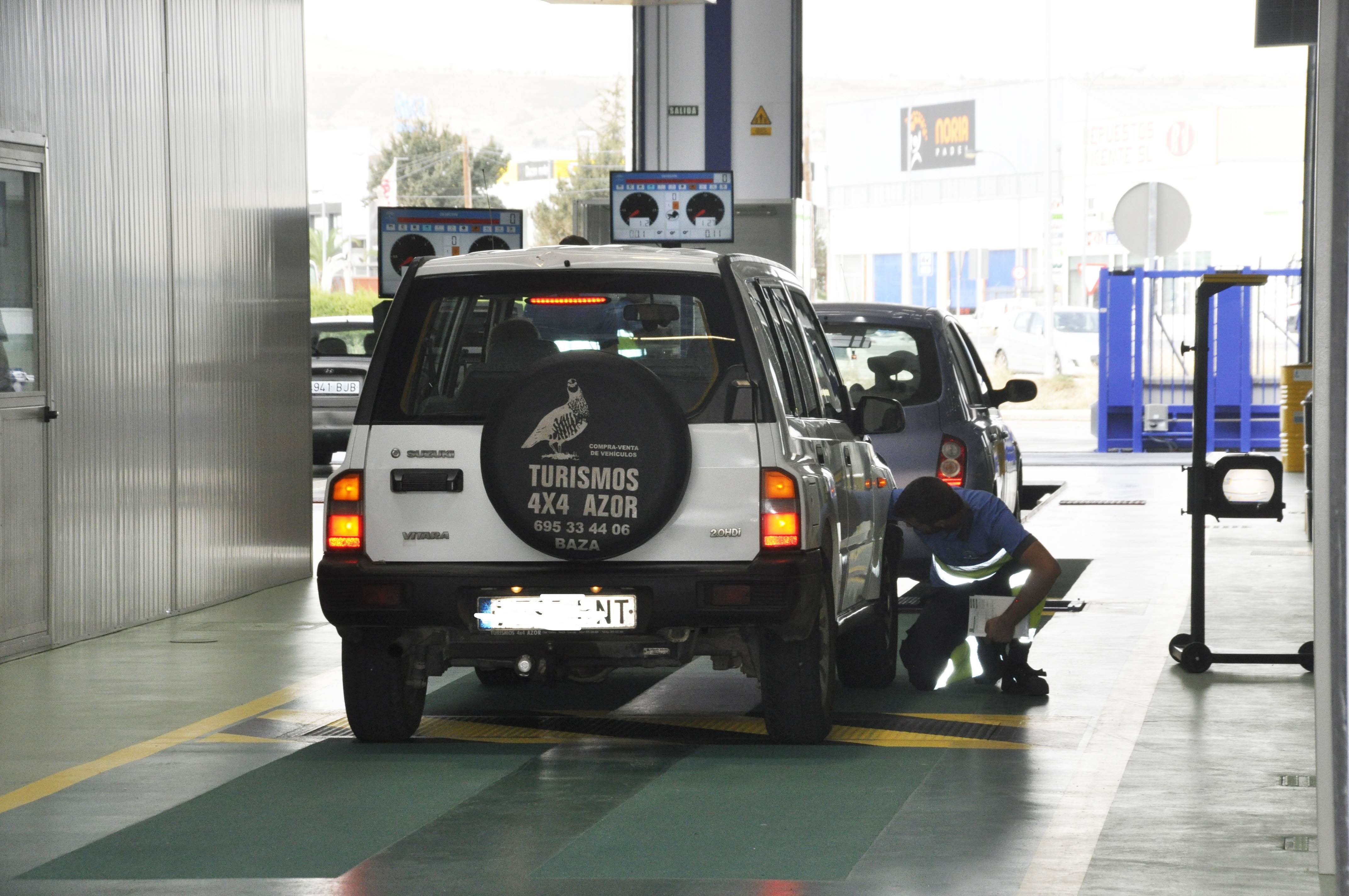 La ITV advierte sobre la correcta utilización de un neumático para pasar la inspección