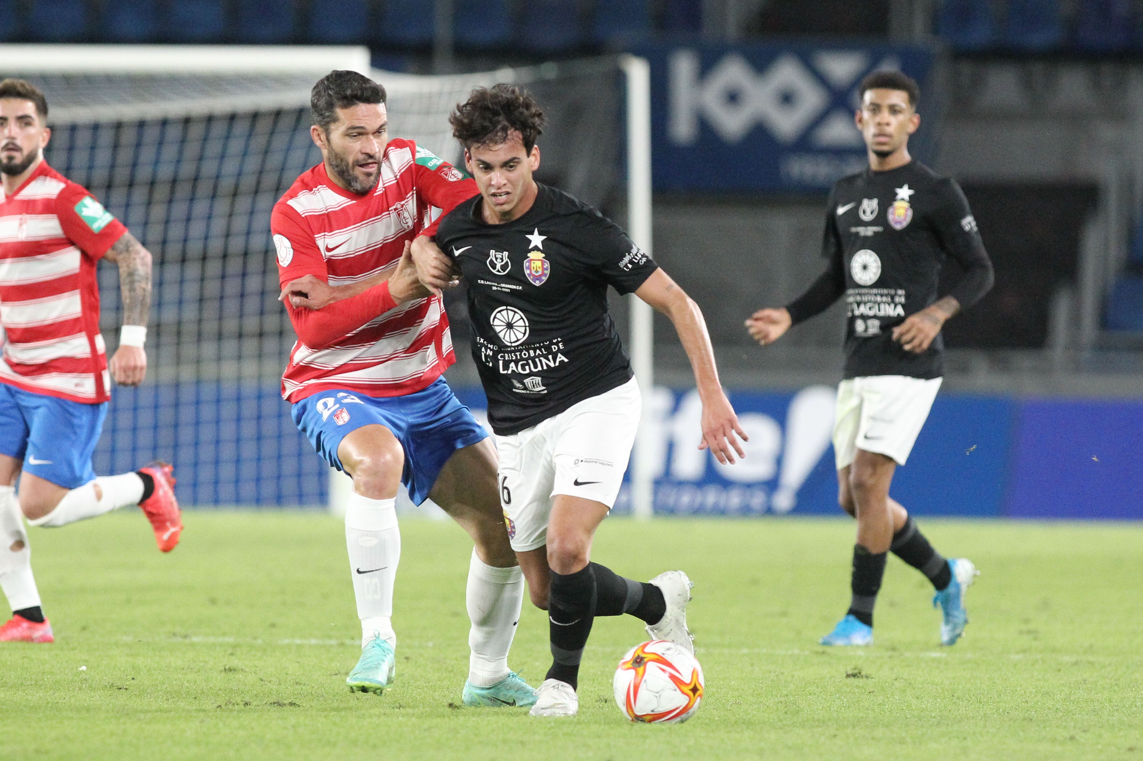 El equipo rojiblanco se enfrentó al Laguna en el Heliodoro para estrenar la temporada de Copa del Rey