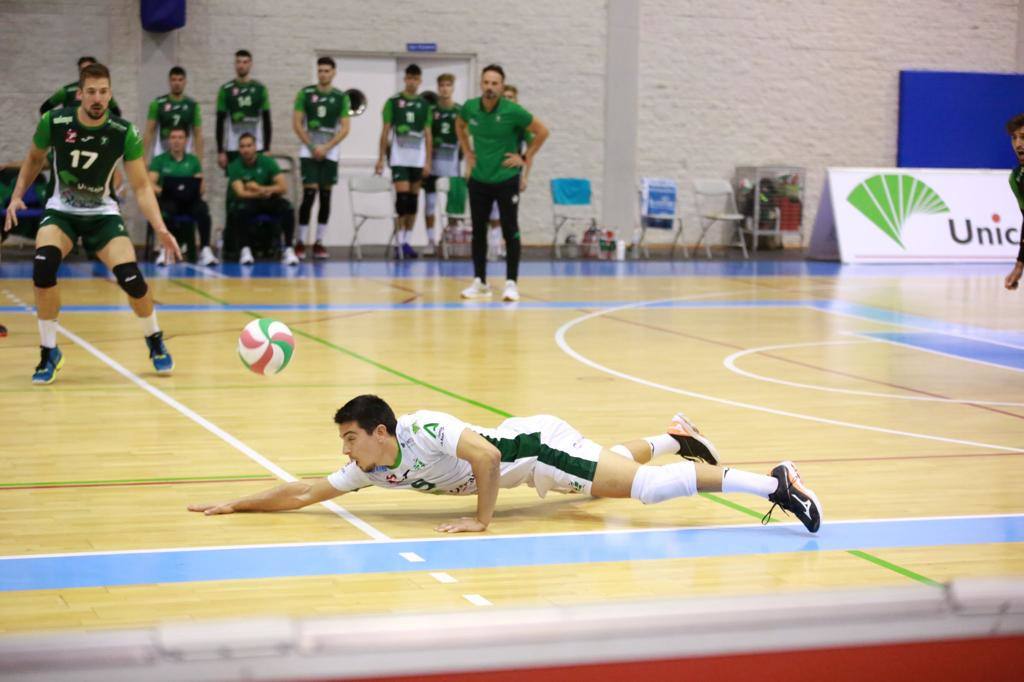 Defensa de Paquillo Fernández, que se estrena entre los nominados. 