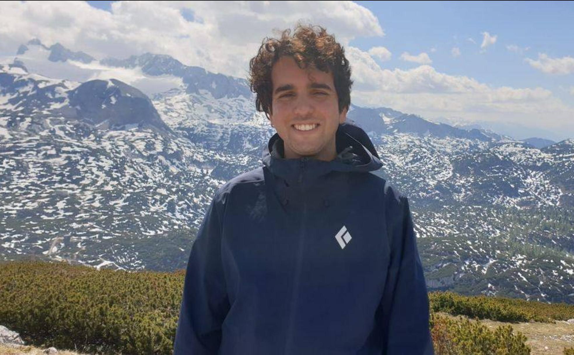 Luis Quesada, que vive en Austria su cuarto confinamiento, en Dachstein, unn emplazamiento turístico austriaco. 