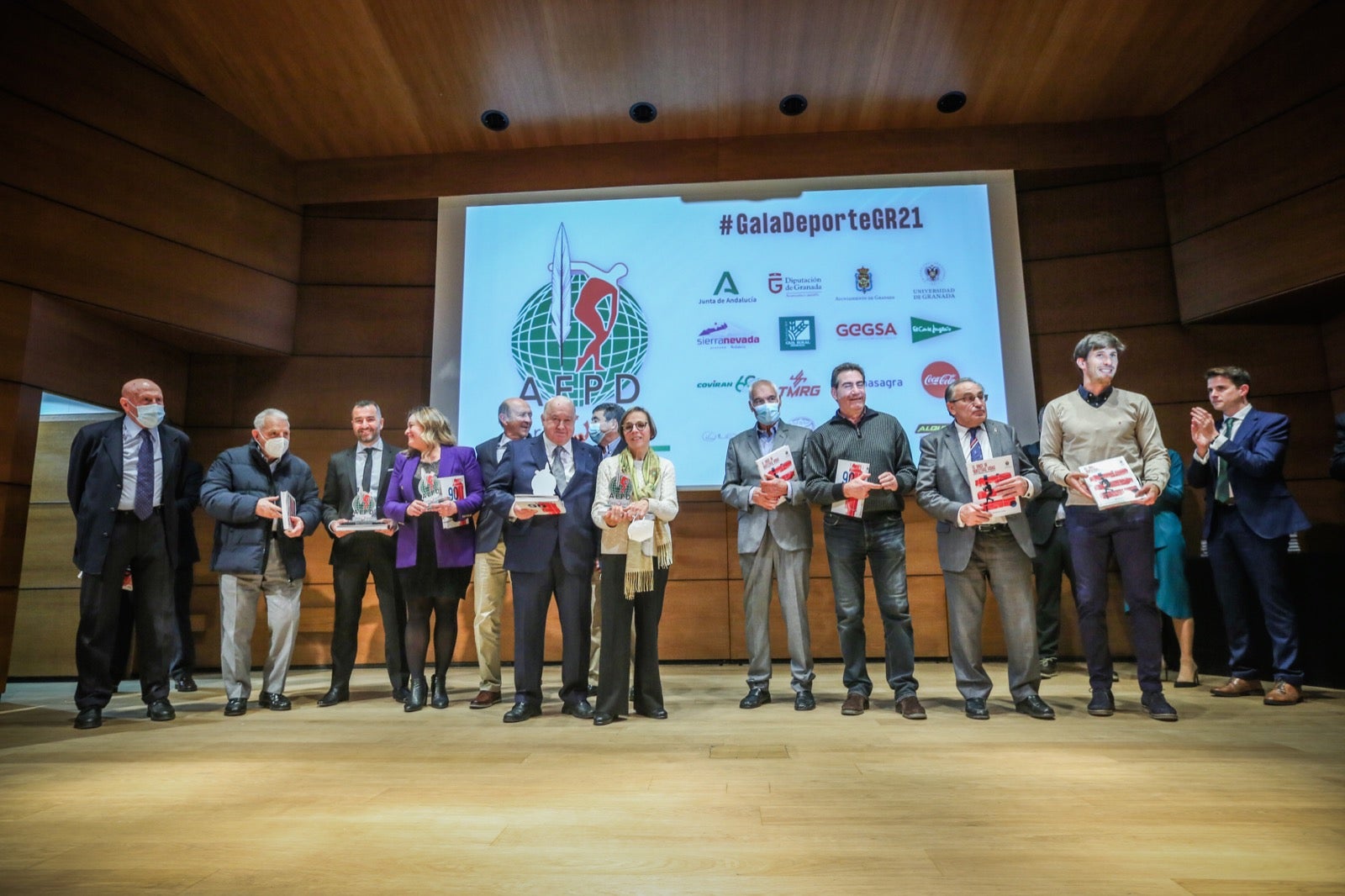 Momentos emotivos, reconomientos y mucha deportividad.