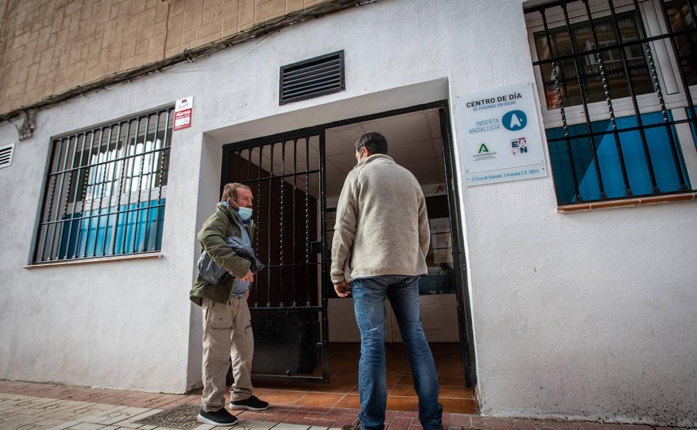 Donde se hace hogar con un café y una ducha