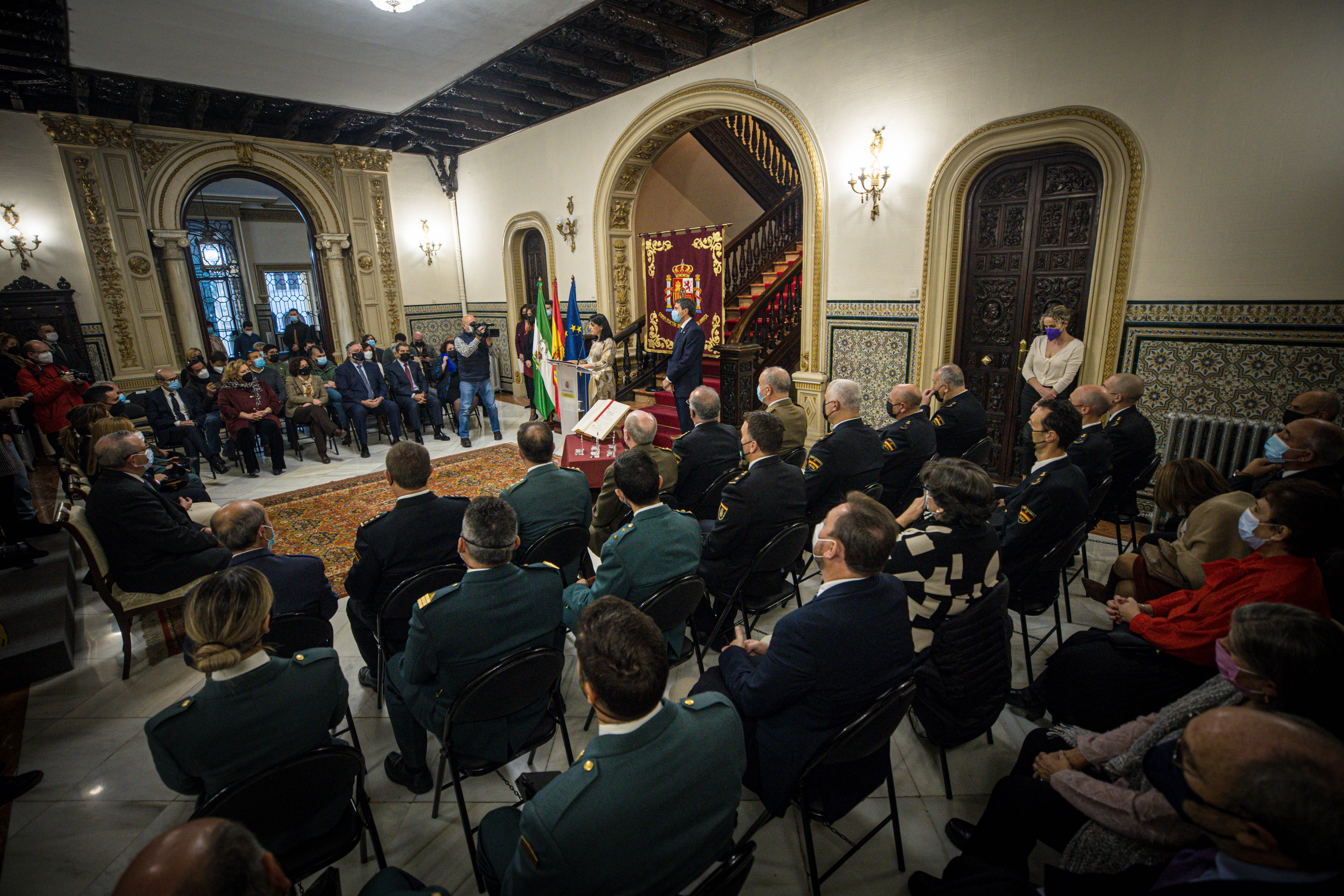 El delegado del Gobierno presidió la entrega de los reconocimientos a personas y entidades destacadas por defender valores constitucionales.