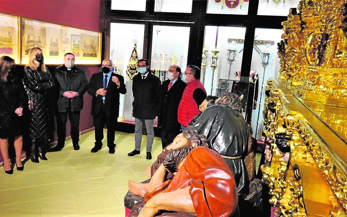 El patrimonio de la cofradía Oración en el Huerto del Realejo puede ser ahora visitado. 