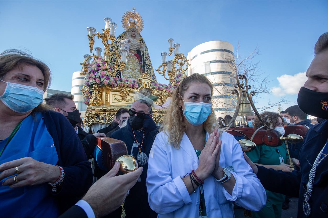 Fotos: Las imágenes de la salida extraordinaria de la Virgen de la Salud