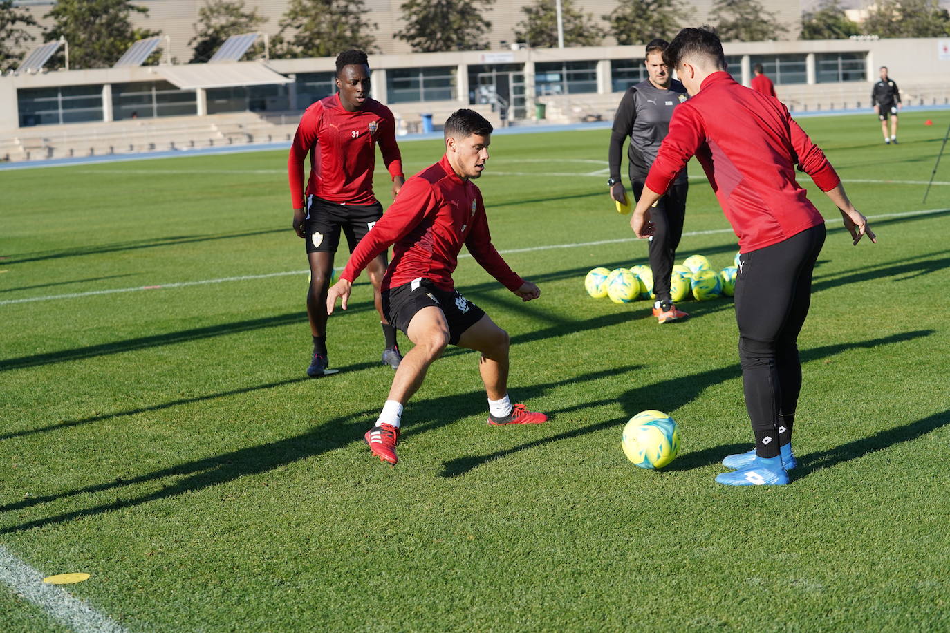 Fotos: Las imágenes del último entrenamiento del Almería